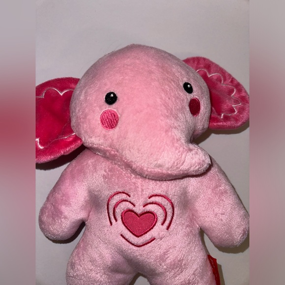 Pink Fisher-Price Calming Vibrations Cuddle Soother - Picture 2 of 3